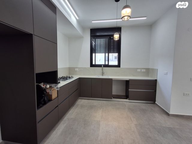 דירה, כפר סבא