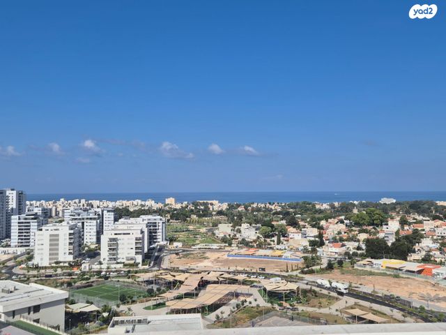 גג/ פנטהאוז, נהריה