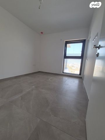 דירה, שפרינצק, רמז, מערב ותיק, ראשון לציון