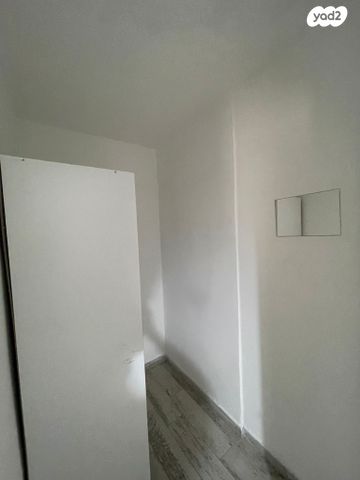 דירה, גיורא יוספטל 14, שכונה ד', באר שבע