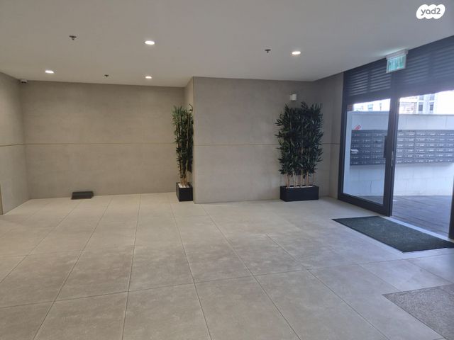 גג/ פנטהאוז, נהריה