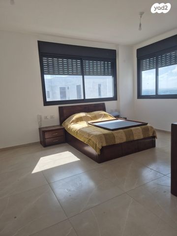 גג/ פנטהאוז, נהריה