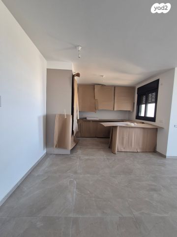 דירה, שפרינצק, רמז, מערב ותיק, ראשון לציון