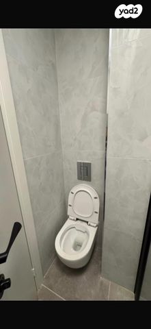 דירת גן, שדרות הציונות, עבאס, חיפה