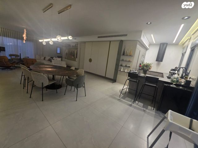 גג/ פנטהאוז, ירושלים