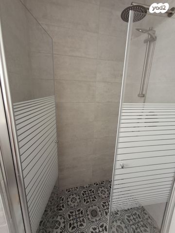 דירה, כפר סבא