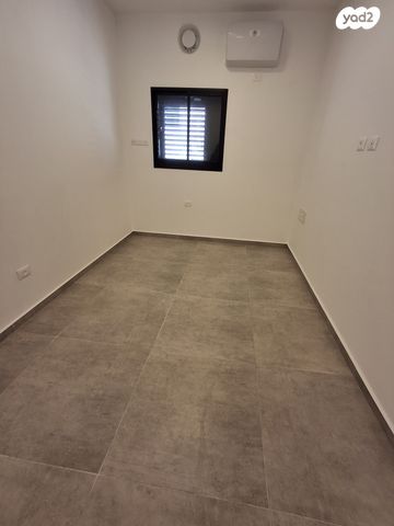 דירה, כפר סבא