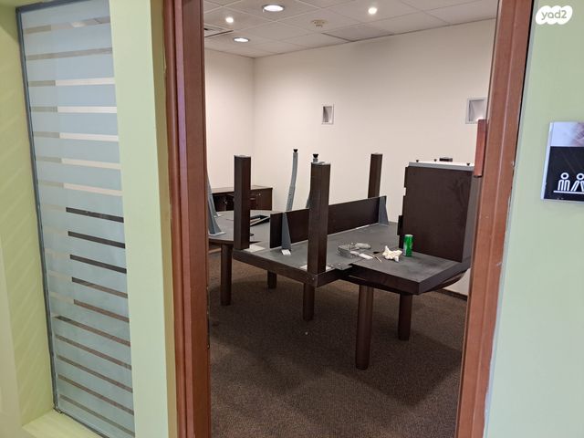 משרדים, אזור תעשיה יהלום, אור יהודה