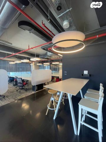 משרדים, יגאל אלון, נחלת יצחק, תל אביב יפו