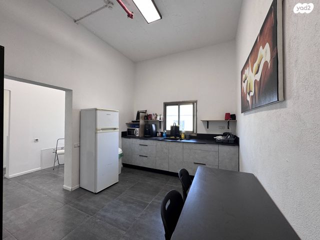 משרדים, אור עקיבא