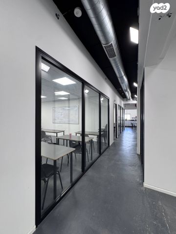 משרדים, אור עקיבא