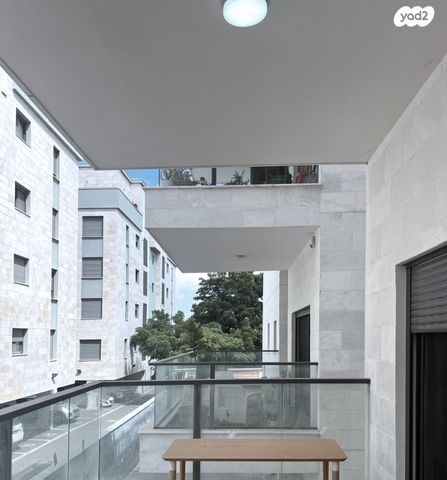 משרדים, פרדס חנה כרכור