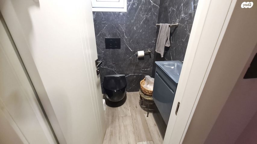 משרדים, שלום עליכם, הצפון הישן - דרום, תל אביב יפו