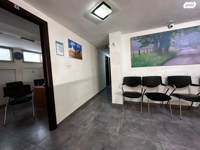 חנויות/ שטח מסחרי, שדרות קוגל, אגרובנק, חולון