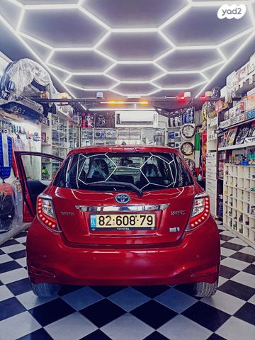 טויוטה יאריס