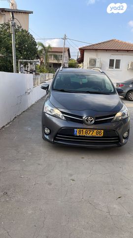 מודעת רכב טויוטה ורסו