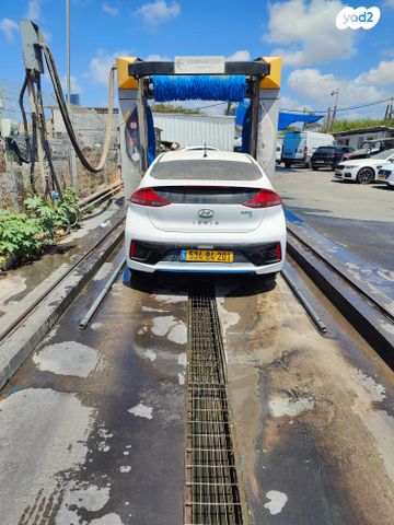 יונדאי איוניק