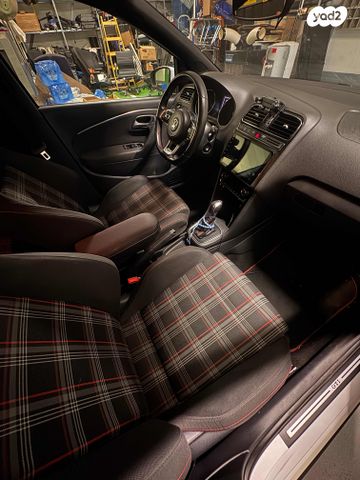 פולקסווגן פולו 