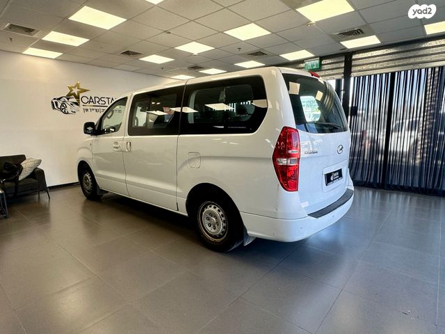 יונדאי H-1 / i800