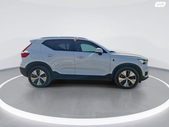 וולוו XC40