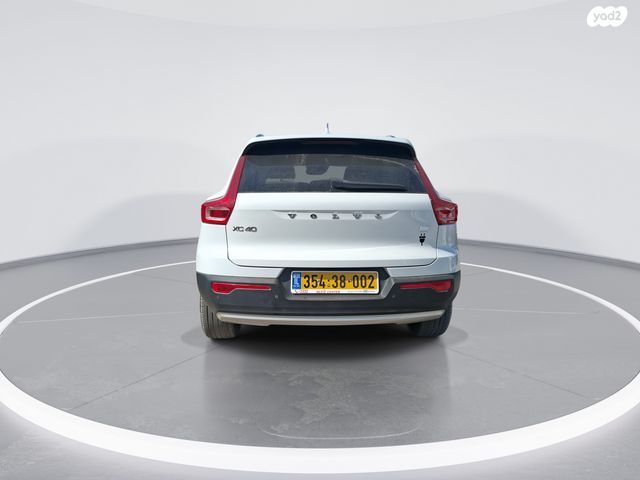 וולוו XC40