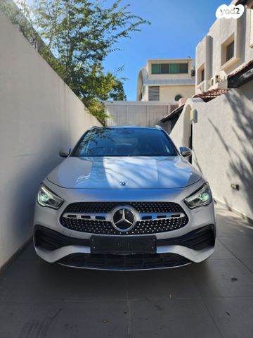 מרצדס-בנץ GLA