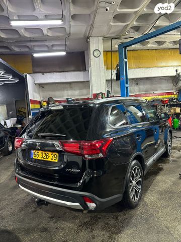 מיצובישי אאוטלנדר