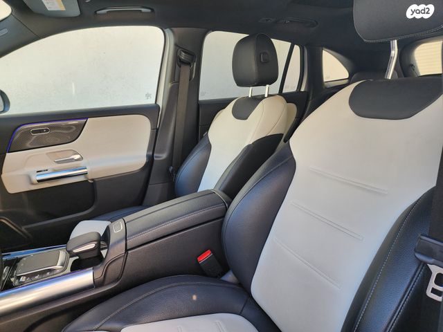 מרצדס-בנץ GLA