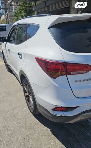 יונדאי סנטה פה