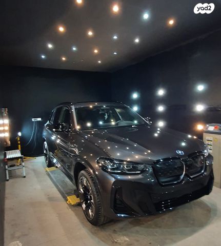 מודעת רכב ב מ וו iX3