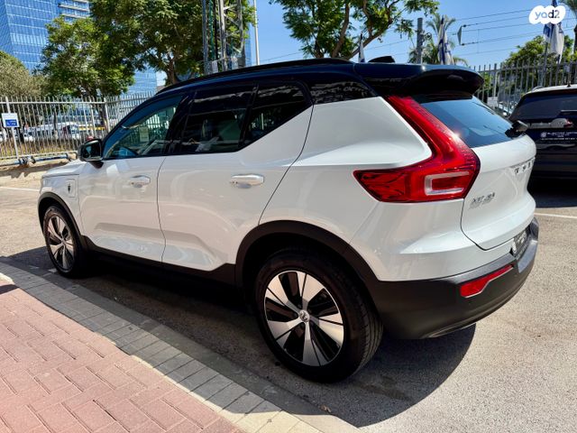 וולוו XC40