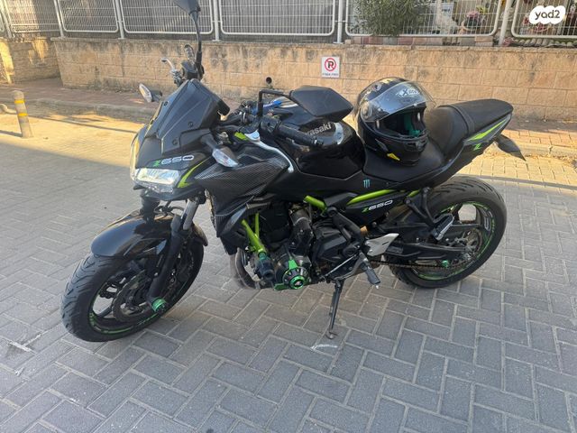מודעת רכב קאוואסאקי Z650