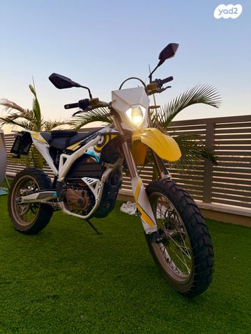 מודעת רכב סורון סטרום בי