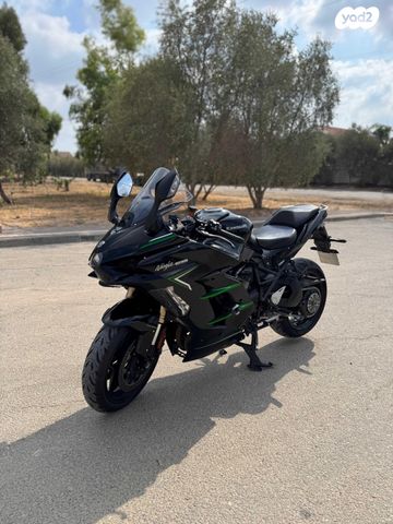 קאוואסאקי נינג'ה H2 SX SE