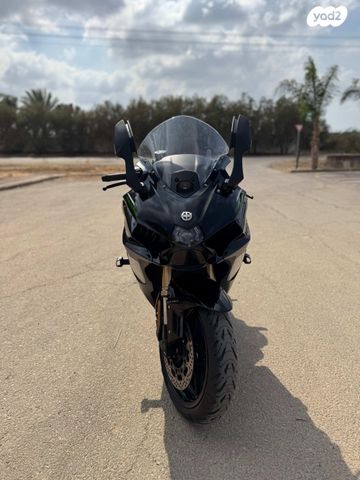 קאוואסאקי נינג'ה H2 SX SE