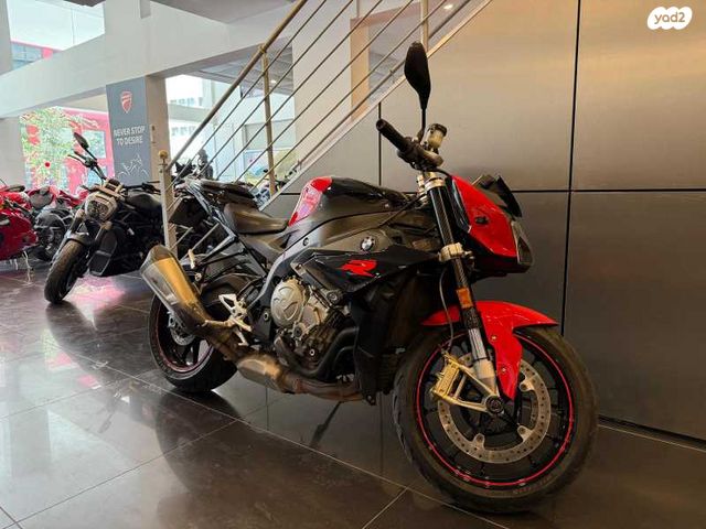 ב.מ.וו S1000R