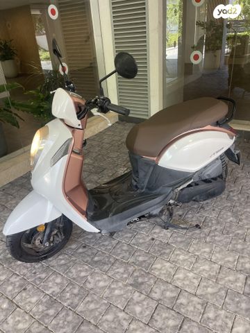 מודעת רכב סאן יאנג מיו 100