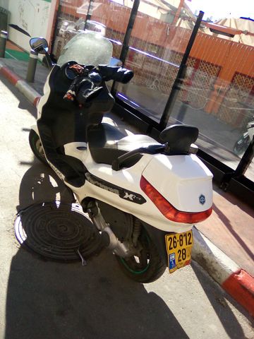 פיאג'ו X-Evo 250