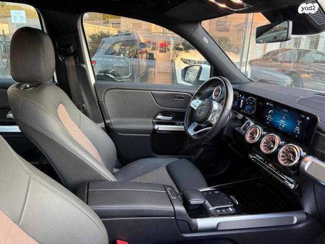 מרצדס-בנץ EQB