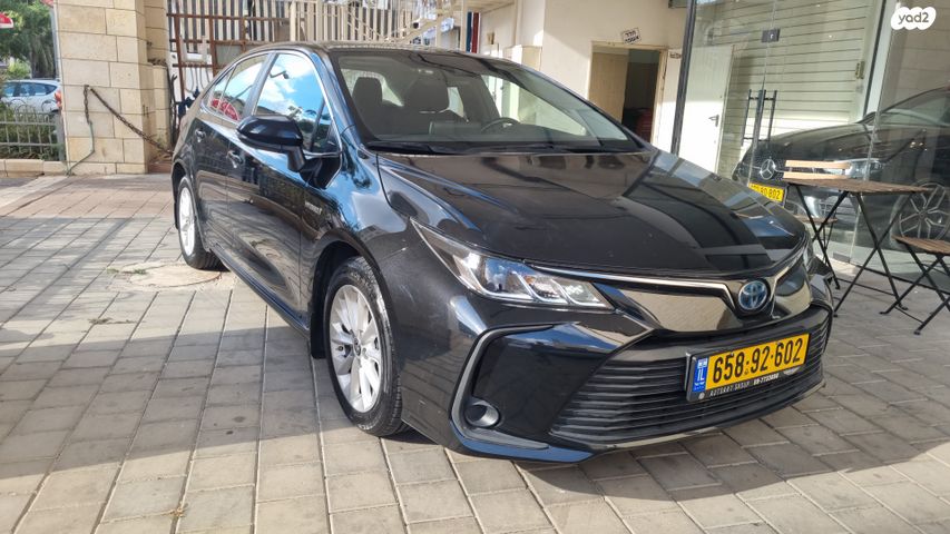 טויוטה קורולה