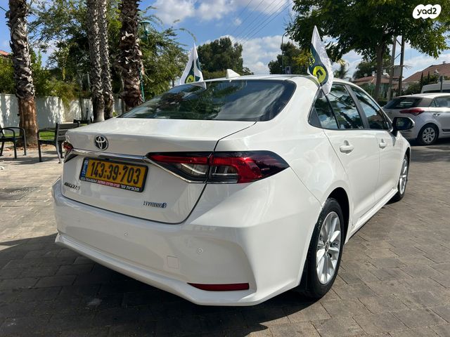 טויוטה קורולה