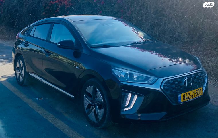 יונדאי איוניק