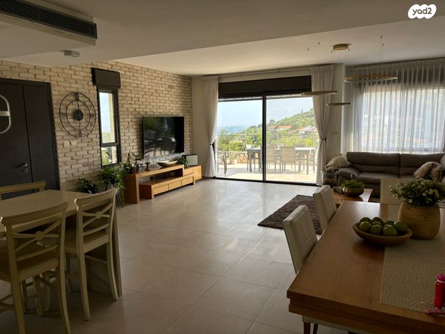 בית פרטי/ קוטג', רמון 8, נופית, נופית