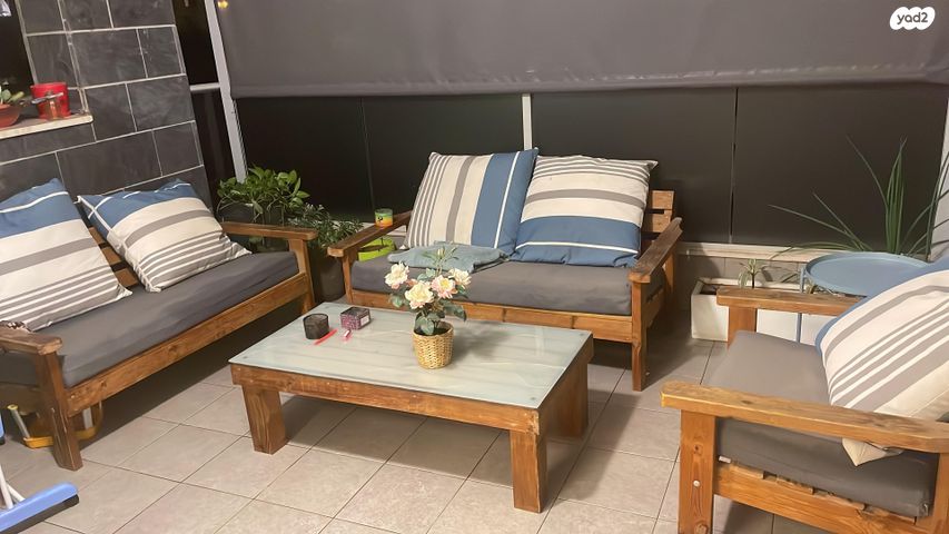 דירה, יטקובסקי אחים 32, כפר גנים ג, פתח תקווה