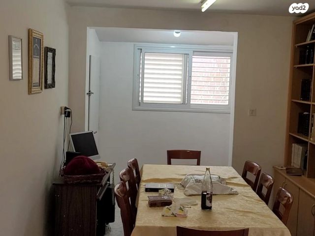 דו משפחתי, הצנחנים 27, כהן, טירת כרמל