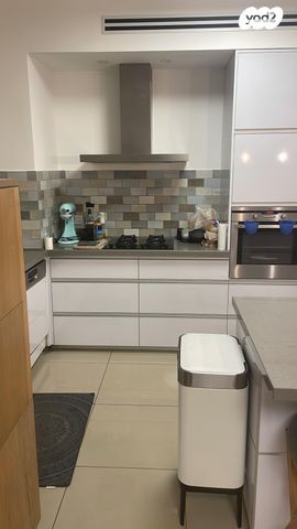 דירה, יטקובסקי אחים 32, כפר גנים ג, פתח תקווה