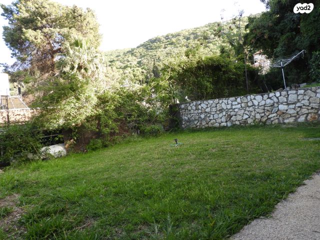 קיבוץ גלויות 3