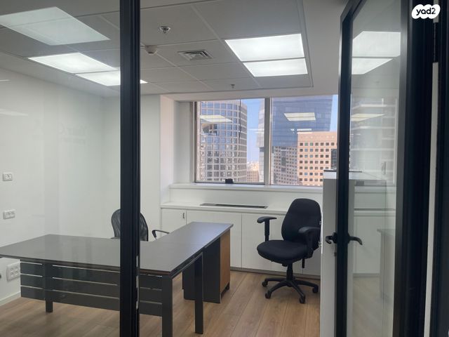 משרדים, דרך זאב ז'בוטינסקי 33, תל בנימין, רמת גן