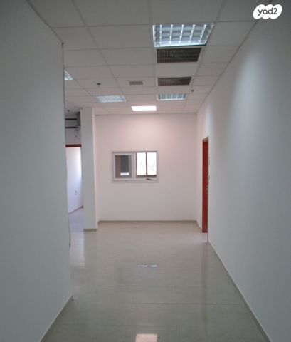 משרדים, יקינטון 6, גני איריס, נס ציונה