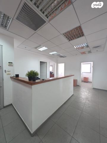 משרדים, פלוטיצקי 17, מב"ת צפון, אזור תעשיה ישן, ראשון לציון